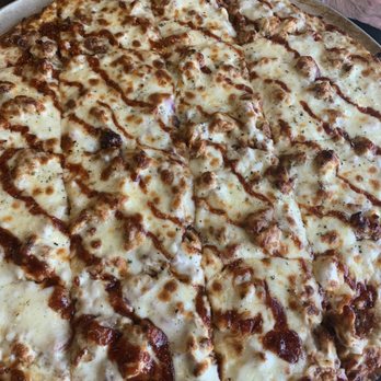 Murphy's Pubhouse South - BBQ chicken pizza- large - Irish Pub Near Me - Indianapolis, Indiana