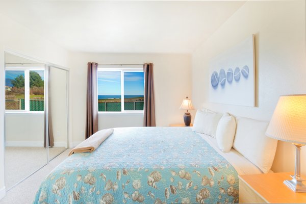 The Tides Inn by null