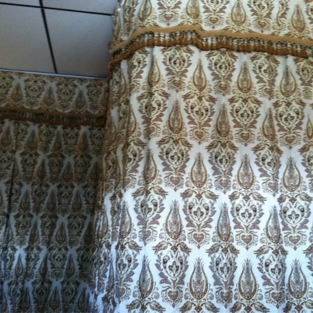 Eastern Massage - Curtains for added dimness. - Massage Near Me - Riverside, California Eastern Massage - Curtains for added dimness. - Massage Near Me - Riverside, California