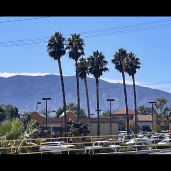 Wahoo's Fish Tacos - The view outside. - Mexican Near Me - Norco, California