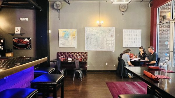 VINIA Wine & Kitchen by null