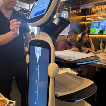 Green Papaya - Robot waiter assistant - Sushi Bars Near Me - Altamonte Springs, Florida Green Papaya - Robot waiter assistant - Sushi Bars Near Me - Altamonte Springs, Florida