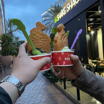 Somisomi - Matcha Swirl - Ice Cream & Frozen Yogurt Near Me - Irvine, California Somisomi - Matcha Swirl - Ice Cream & Frozen Yogurt Near Me - Irvine, California