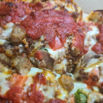 Shield's Restaurant Bar Pizzeria - Build your own pizza - spinach, mushrooms, tomatoes, onions, sausage, ground beef - Pizza Near Me - Southfield, Michigan Shield's Restaurant Bar Pizzeria - Build your own pizza - spinach, mushrooms, tomatoes, onions, sausage, ground beef - Pizza Near Me - Southfield, Michigan