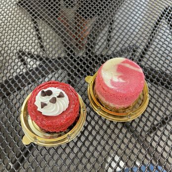 Patty's Cheesecakes - Bakeries Near Me - St. Louis, Missouri