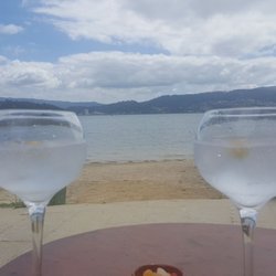 A Rosa Dos Ventos - Amazing bar on the beach.