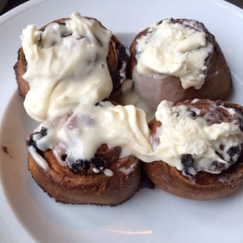 Green Pig Bistro - Cinnamon buns (dry) - New American Near Me - Arlington, Virginia