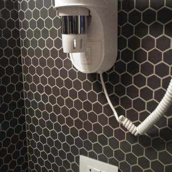Babila Hostel - And hairdryer!!! - Hostels Near Me - Milan, Michigan