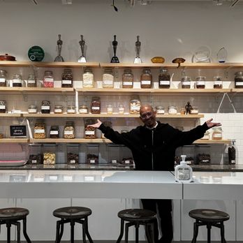 Maeve Chocolate - Chocolatiers & Shops Near Me - SeaTac, Washington Maeve Chocolate - Chocolatiers & Shops Near Me - SeaTac, Washington