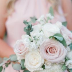 Black Dahlia - Blush and white flowers with eucalyptus. So dreamy!