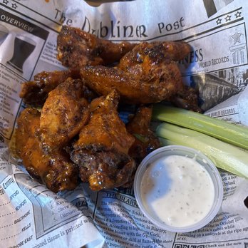 Hilltown Tavern - Fairmount - Buffalo chicken 10 Wings - Pubs Near Me - Philadelphia, Pennsylvania Hilltown Tavern - Fairmount - Buffalo chicken 10 Wings - Pubs Near Me - Philadelphia, Pennsylvania