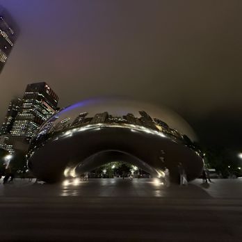 Cloud Gate - Cloud Gate - Public Art Near Me - Chicago, Illinois