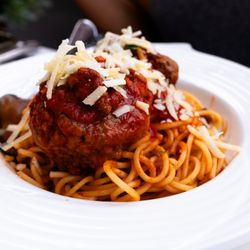 888 Ristorante Italiano - Spaghetti and meatballs