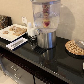 Cambria Hotel Cleveland Avon - Cookies in the library and apple pie for Memorial Day! - Hotels Near Me - Avon, Ohio Cambria Hotel Cleveland Avon - Cookies in the library and apple pie for Memorial Day! - Hotels Near Me - Avon, Ohio