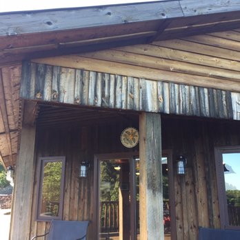 Stone Mountain Vineyards - Wineries Near Me - Dyke, Virginia