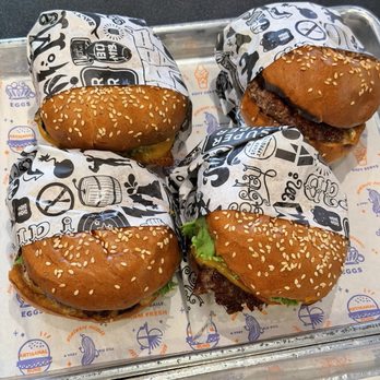 Super Duper Burgers - MINI BURGER - Burgers Near Me - San Francisco, California