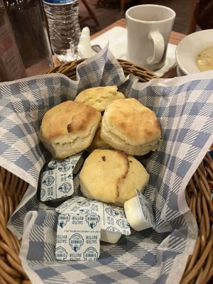 Cracker Barrel Old Country Store by null