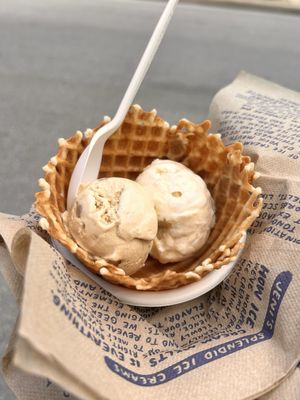 Jeni's Splendid Ice Creams by null