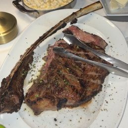 tomahawk steak tomahawk steak