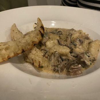 Green Line Kitchen And Cocktails - Gnocchi Stroganoff - Wine Bars Near Me - Fort Thomas, Kentucky Green Line Kitchen And Cocktails - Gnocchi Stroganoff - Wine Bars Near Me - Fort Thomas, Kentucky