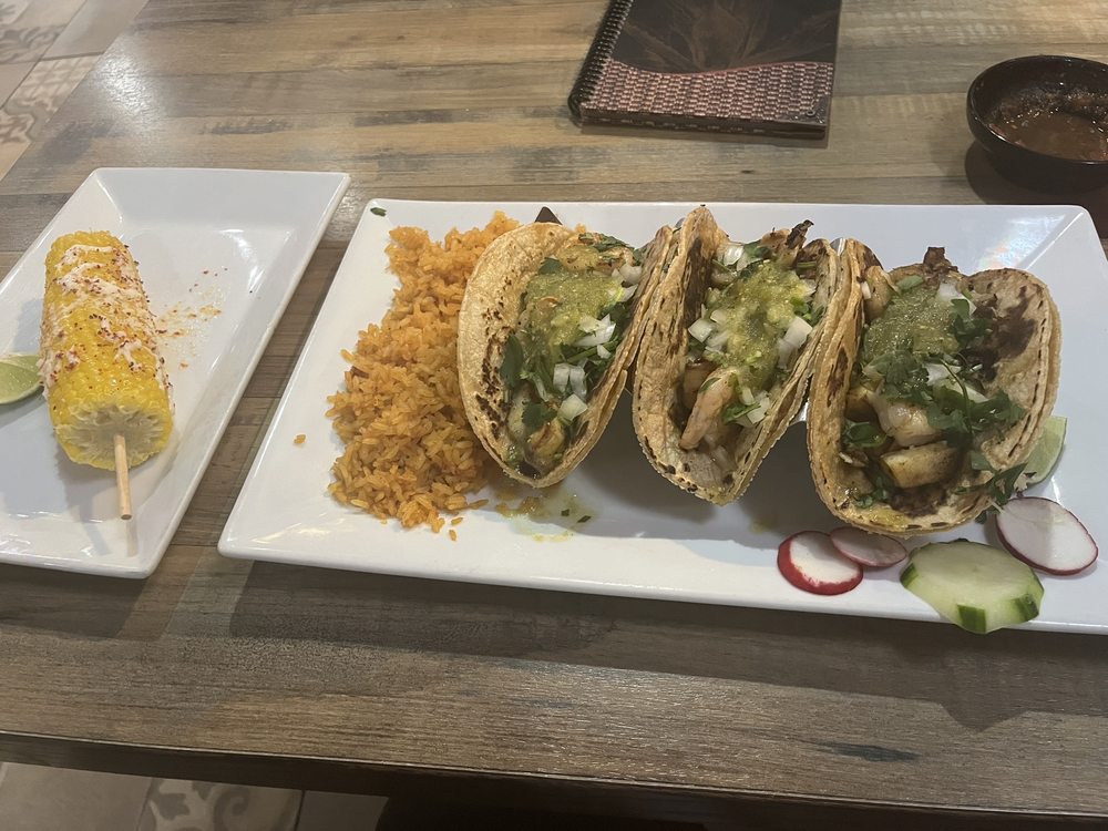 SAN JOE’S CANTINA GRILL 30 Photos & 37 Reviews 1230 N Westover Blvd