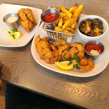 Big B’s Fish Joint - Shrimp platter with a side of snapper - Seafood Near Me - Atlanta, Georgia