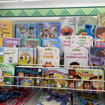Dollar Tree - Books, July 2025 - Discount Store Near Me - Chesterfield, Missouri