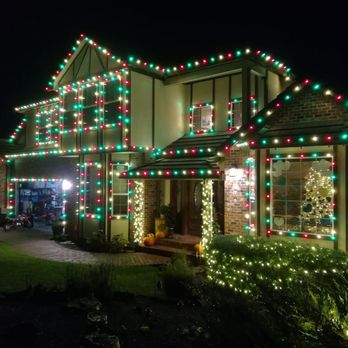 Total Light Design - Exterior holiday lighting in Portland | White-Red-Green - Lighting Fixtures & Equipment Near Me - Portland, Oregon Total Light Design - Exterior holiday lighting in Portland | White-Red-Green - Lighting Fixtures & Equipment Near Me - Portland, Oregon