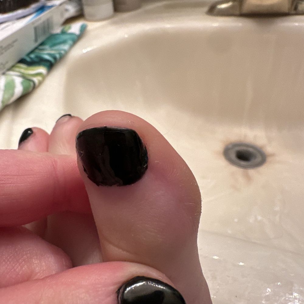 Lee Nails - Gel pedicure - Nail Salons Near Me - Mokena, Illinois