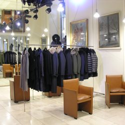Pellicceria Dellera - Inside Dellera shop