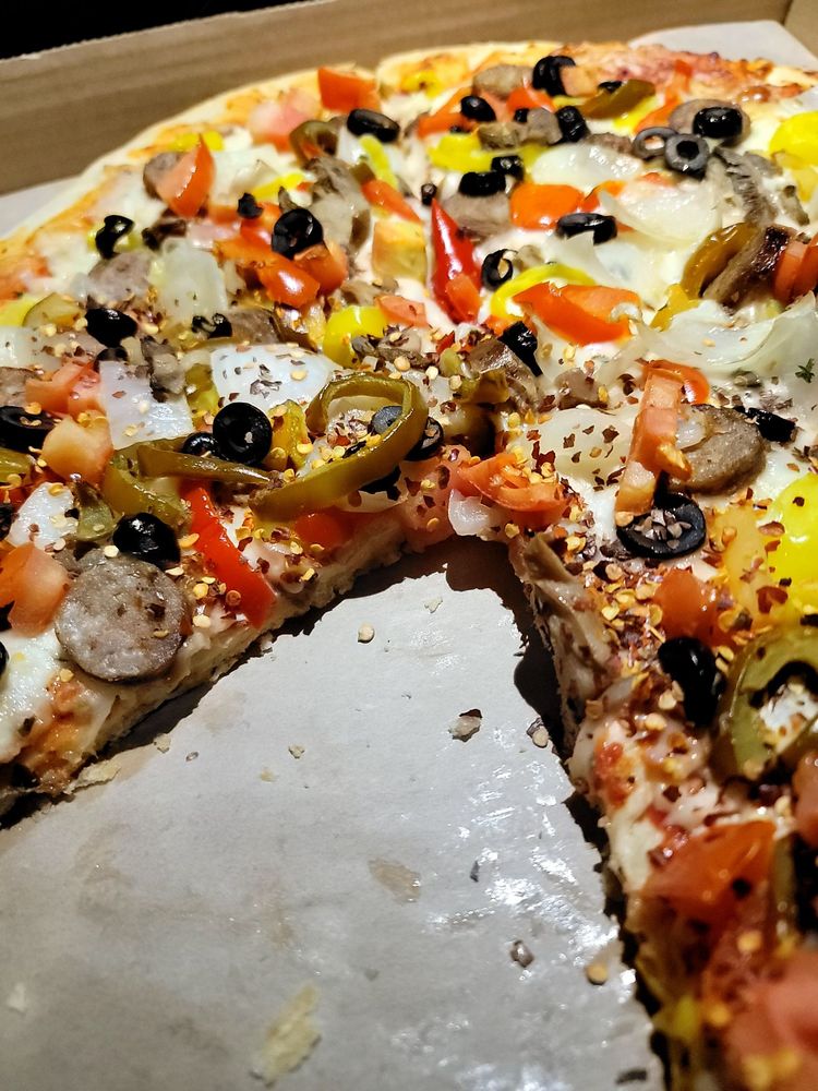 Maverick’s Bistro Logo