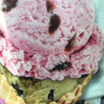 Baskin-Robbins - a cup of ice cream - Ice Cream & Frozen Yogurt Near Me - Memphis, Tennessee Baskin-Robbins - a cup of ice cream - Ice Cream & Frozen Yogurt Near Me - Memphis, Tennessee