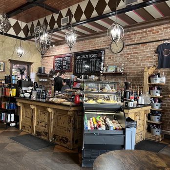 Brown Dog Coffee Company - Inside - Cafes Near Me - Salida, Colorado Brown Dog Coffee Company - Inside - Cafes Near Me - Salida, Colorado