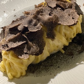 dōma - Tagliolini al tartufo Nero - Italian Near Me - Miami, Florida dōma - Tagliolini al tartufo Nero - Italian Near Me - Miami, Florida