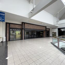 Lincolnwood Town Center - April 30, 2026: The mall was scheduled to close the next day.