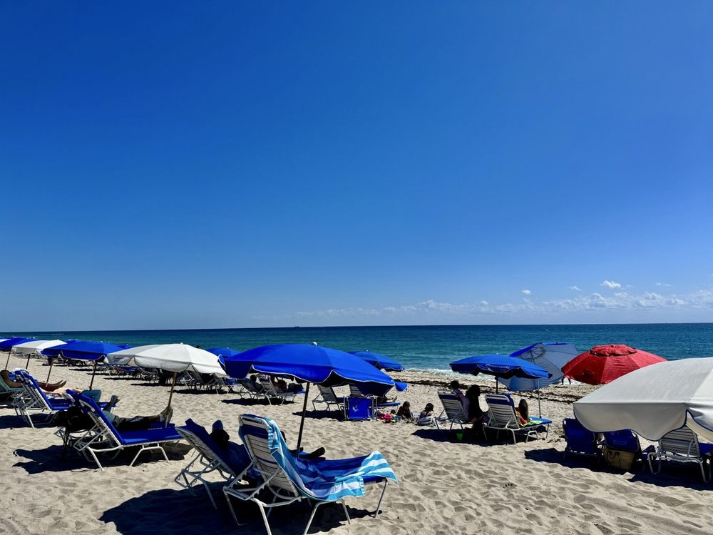 Oceanside Beach Service Logo