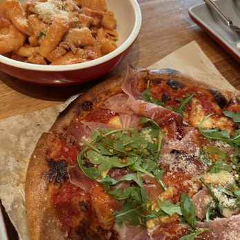 North Italia - Spicy Rigatoni Vodka and Hot Honey & Smoked Proscuitto Pizza - Italian Near Me - McLean, Virginia