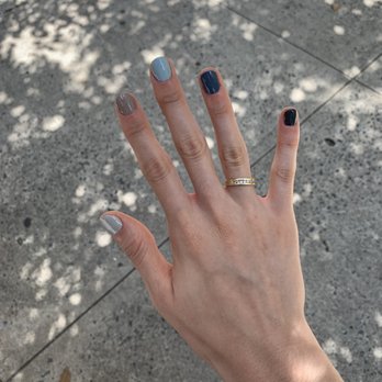 Honey Nails Salon - Nail Salons Near Me - Brooklyn, New York