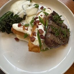 Joey Classic Steak