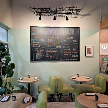 Happy Fish Sushi - Cafe seating - Sushi Bars Near Me - Pembroke Pines, Florida