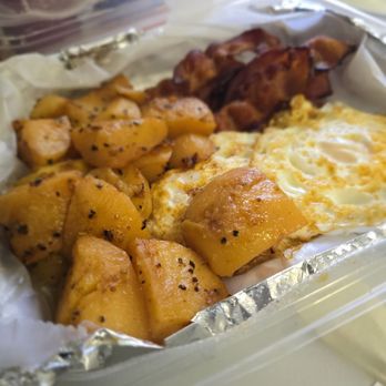 Main Street Market - Eggs over easy, home fries, bacon - Delis Near Me - Smyrna, Delaware