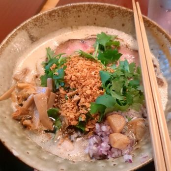 Mensho - Garlic knockout - Noodles Near Me - Houston, Texas Mensho - Garlic knockout - Noodles Near Me - Houston, Texas