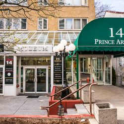 Muzeum Gold Silver and Bullion - Muzeum outdoor storefront entrance - 14 Prince Arthur Avenue