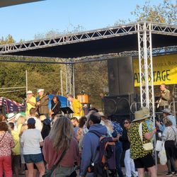 Girsh Park - Lemon fest area 51! Beep beep!