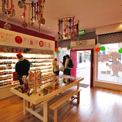 Candy Lab - Shop inside