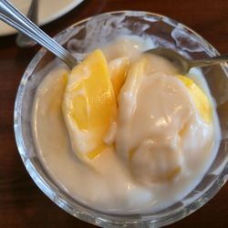 Mango sticky rice dessert, so very good. A must-have every time!!