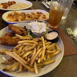 Steamers Stonewall Tavern - Panko Haddock dinner