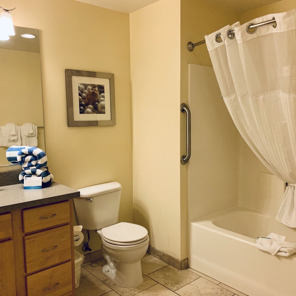 WorldMark Seaside - 05.25.19 bathroom - Hotels Near Me - Seaside, Oregon WorldMark Seaside - 05.25.19 bathroom - Hotels Near Me - Seaside, Oregon