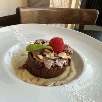 Osteria Mamma - chocolate cake - Italian Near Me - Los Angeles, California Osteria Mamma - chocolate cake - Italian Near Me - Los Angeles, California