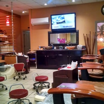 Nail Place - Clean, stylish, relaxing atmosphere - Nail Salons Near Me - Zachary, Louisiana